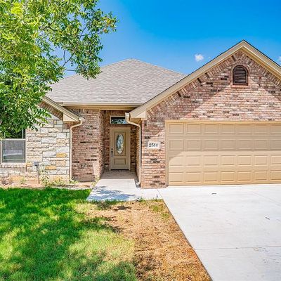 2514 Creek Drive, Granbury, TX 76048