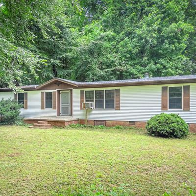 2515 Davis Mountain Road, Hendersonville, NC 28739