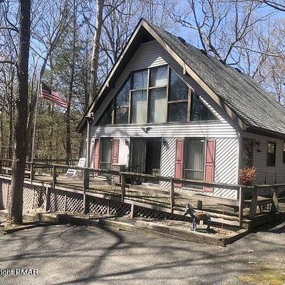 255 Otter Ln, Bushkill, PA 18324