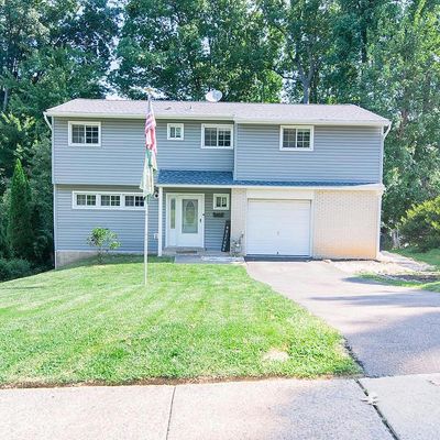 305 Overlook Ave, Willow Grove, PA 19090