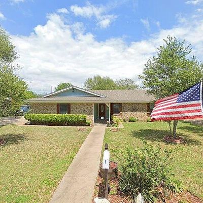 308 Bowie Ln, Hewitt, TX 76643