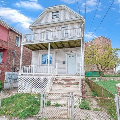 309 Beach 70 Th St, Arverne, NY 11692