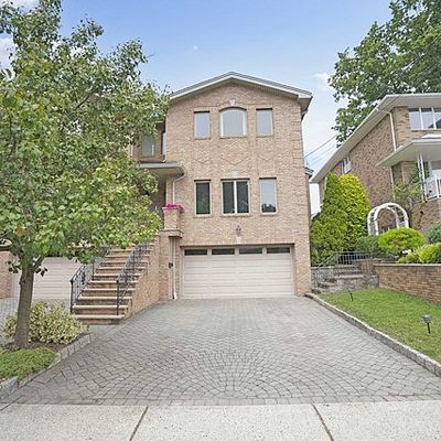 309 Roff Avenue, Palisades Park, NJ 07650