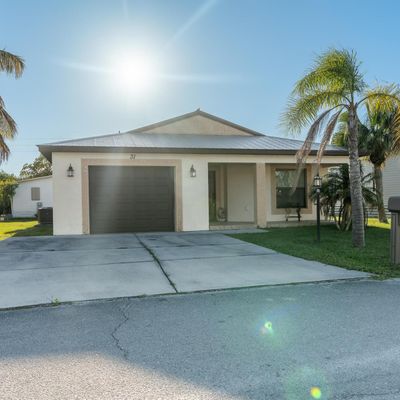 31 Alhambra Lane S, Port St Lucie, FL 34952