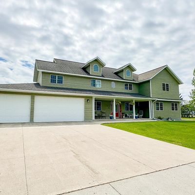 310 7 Th St Sw, Roseau, MN 56751