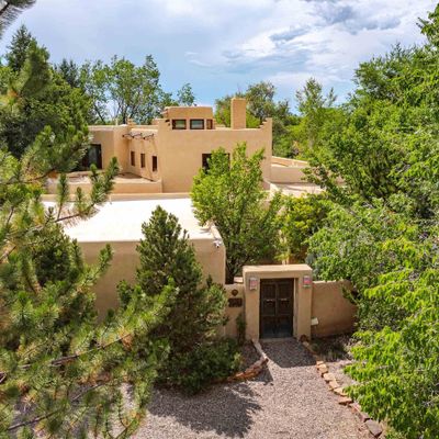 314 Spruce Lane, Taos, NM 87571