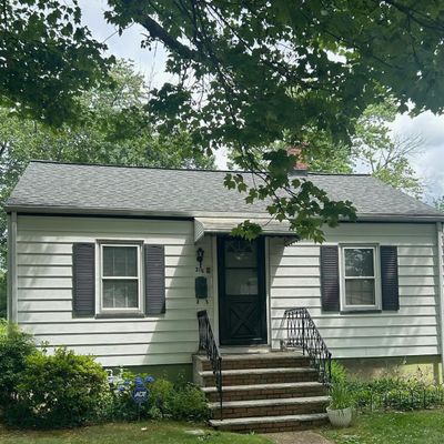 315 Vail Ave, Piscataway, NJ 08854