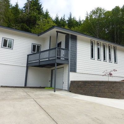 3184 Maple Ct, Reedsport, OR 97467