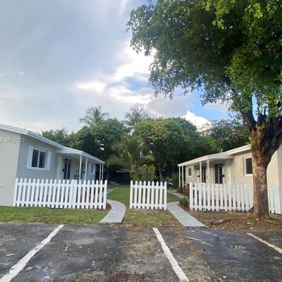 319 Nw 43 Rd St, Oakland Park, FL 33309