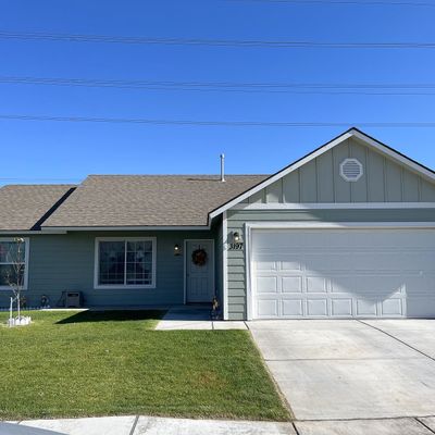 3197 Blue Jay St, Umatilla, OR 97882