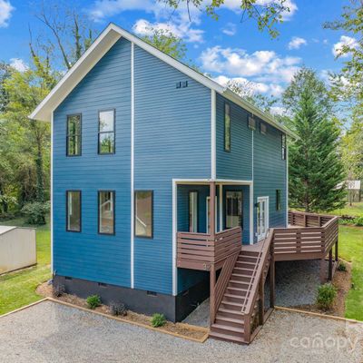 32 Carrier Street, Asheville, NC 28806