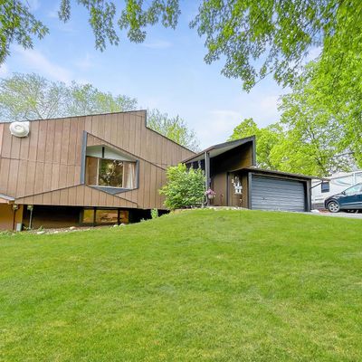 320 Cedar Ln, Montevideo, MN 56265