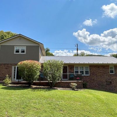 32160 Rambo St, Damascus, VA 24236