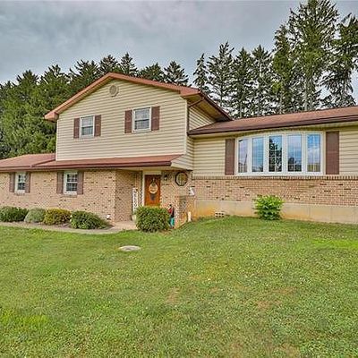 3228 W Dannersville Rd, Northampton, PA 18067