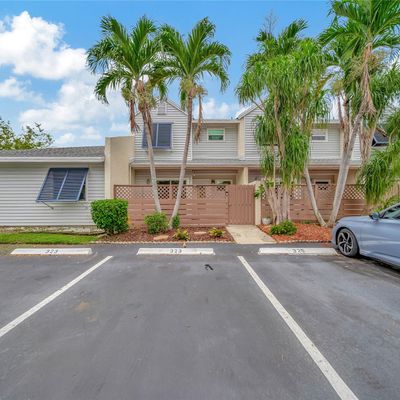 323 W Hemingway Cr, Margate, FL 33063