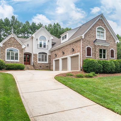 3240 Lake Pointe Dr, Belmont, NC 28012