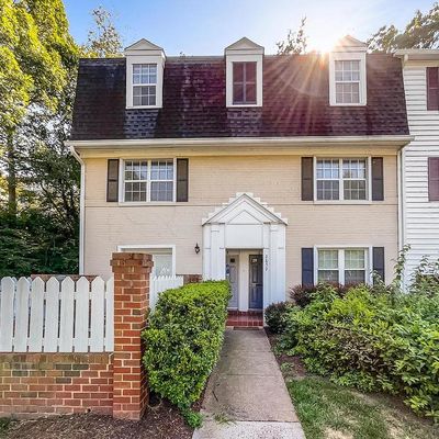 2852 S Wakefield Street, Arlington, VA 22206