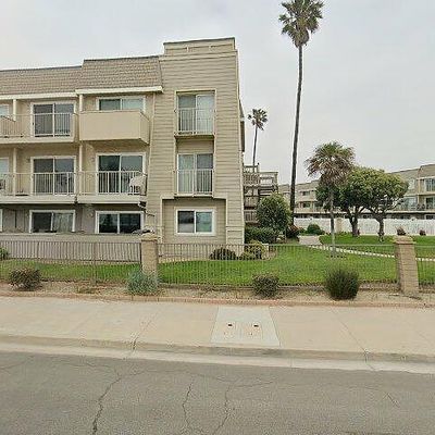 286 E Surfside Dr, Port Hueneme, CA 93041