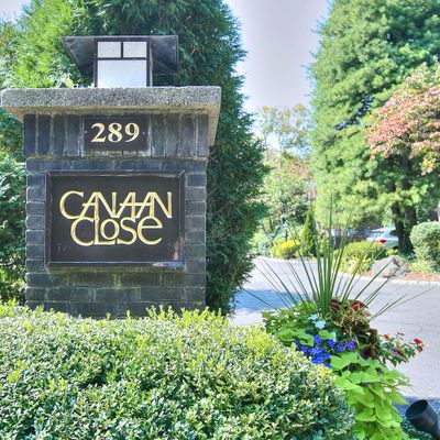 289 New Norwalk Rd, New Canaan, CT 06840