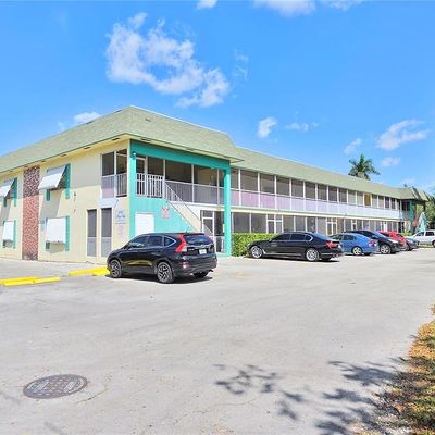 2905 Pierce St, Hollywood, FL 33020