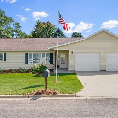 296 5 Th Ave Nw, Spring Grove, MN 55974