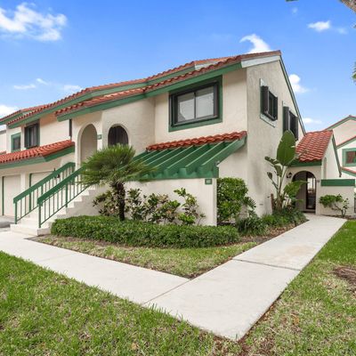 3 Lexington Lane E, Palm Beach Gardens, FL 33418