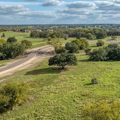 3 Orchard Oaks Lane, Brenham, TX 77833