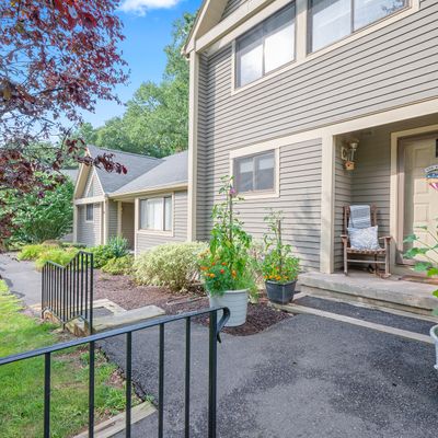 3 River Mead, Avon, CT 06001