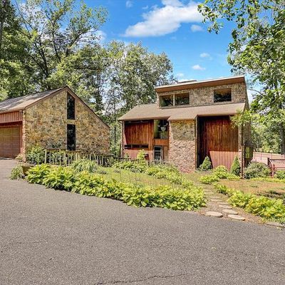 3 Tennis Court Ln, Bernville, PA 19506