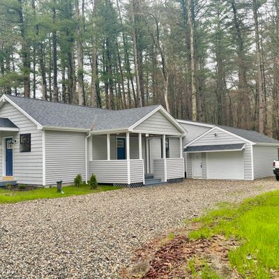 3 Weeks Ln, Dayville, CT 06241