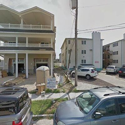 30 37th St 2e, Sea Isle City, NJ 08243