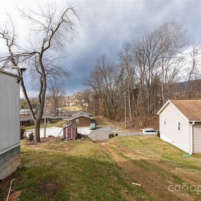 30 Casey St, Waynesville, NC 28786