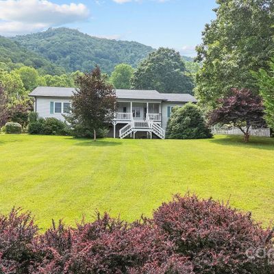 30 Callie Ln, Waynesville, NC 28785