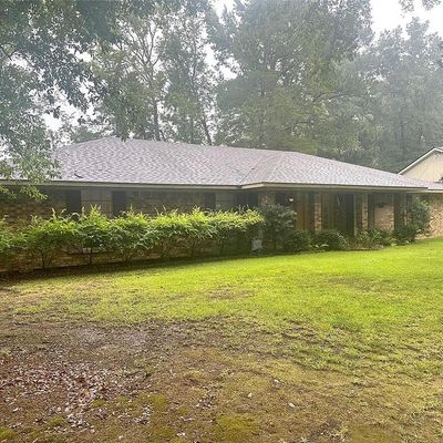 300 Whispering Pine Dr, Haughton, LA 71037