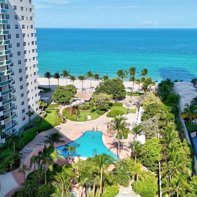 3000 S Ocean Drive, Hollywood, FL 33019