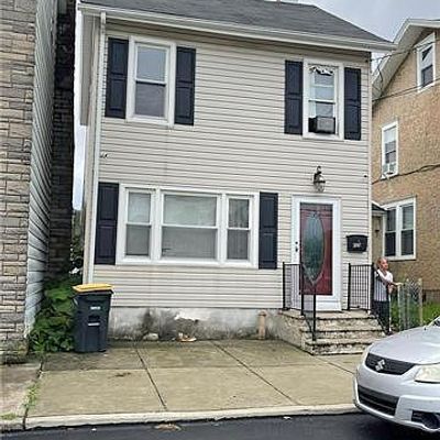 3007 S 2 Nd St, Whitehall, PA 18052