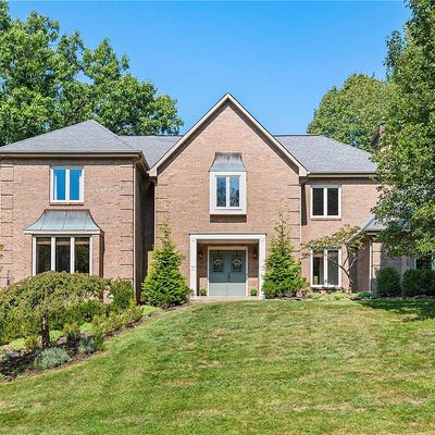 301 Chaucer Ct N, Sewickley, PA 15143