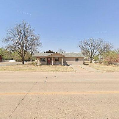 301 E Roger Miller Blvd, Erick, OK 73645