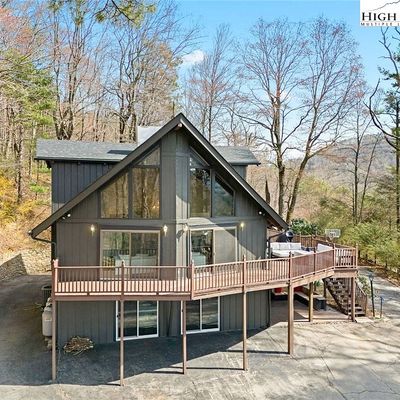 301 Howard Steelman Dr, Deep Gap, NC 28618