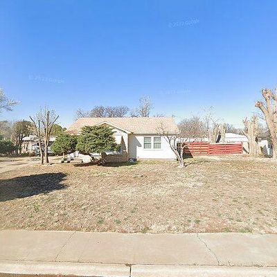 301 Nw 6 Th St, Dimmitt, TX 79027