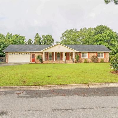 302 Cloverdale Dr, Dublin, GA 31021