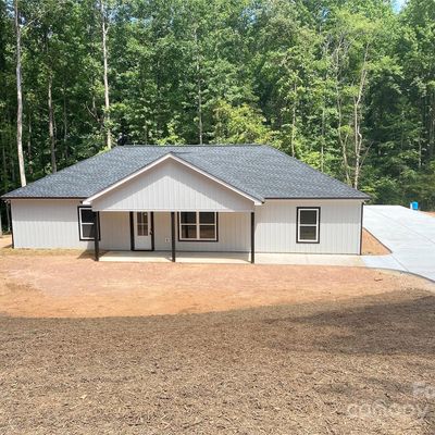 352 Rainbow Circle, Clover, SC 29710