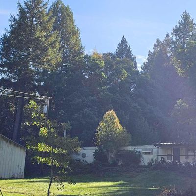 355 Pinewood Way, Cave Junction, OR 97523