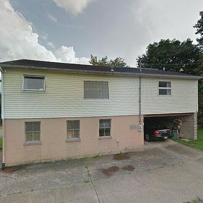 36 Circle St, Franklin, PA 16323