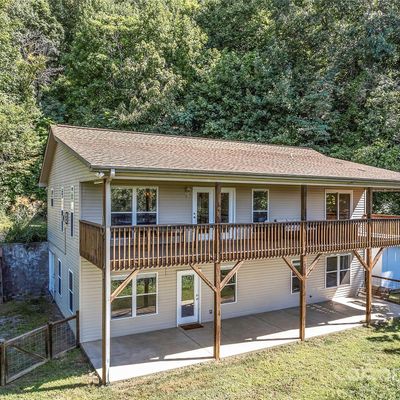 36 Wineberry Ln, Asheville, NC 28803