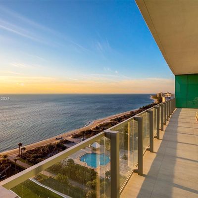 360 Ocean Dr, Key Biscayne, FL 33149