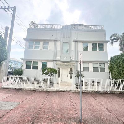 361 Collins Ave, Miami Beach, FL 33139