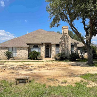 3635 Winged Foot Dr, Beaumont, TX 77707