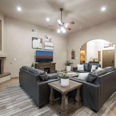 3665 Midnight Ridge Dr, Las Cruces, NM 88011