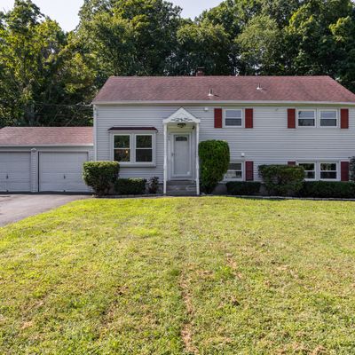 368 Howard Dr, Hamden, CT 06514